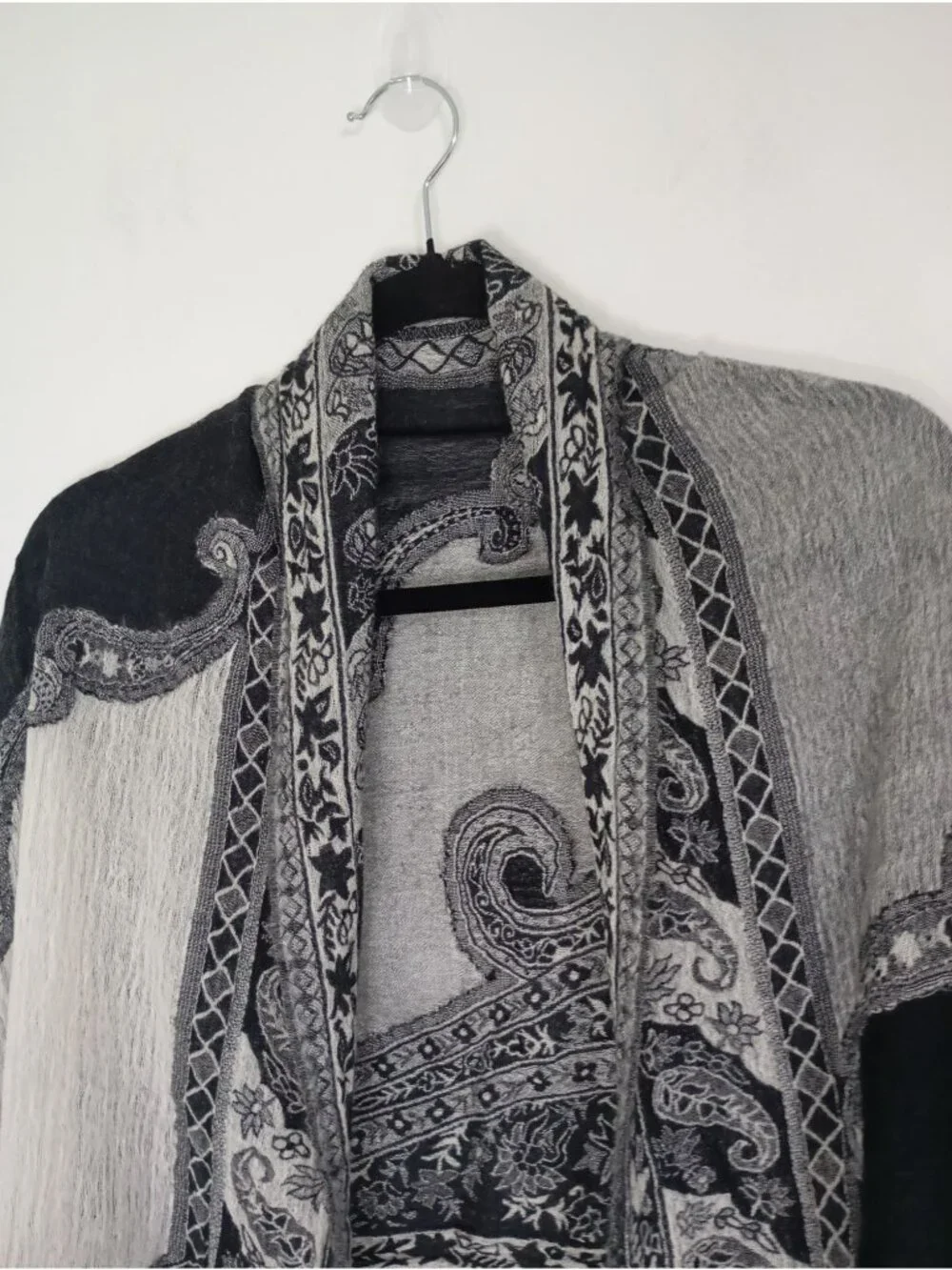 Lucky Wrap Scarf Paisley Fringe Wool Blend Black & Gray